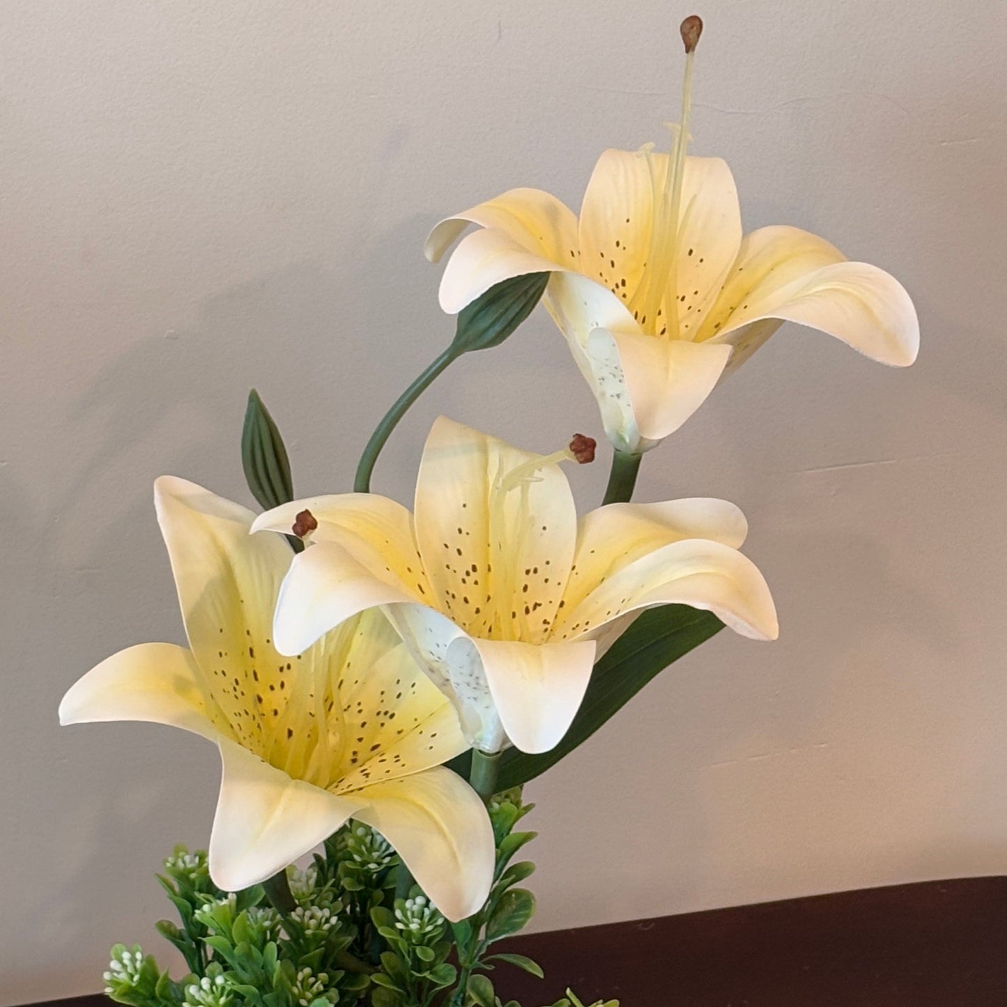 Yellow Ever Lasting Bloom (3 Flowers) with Vase